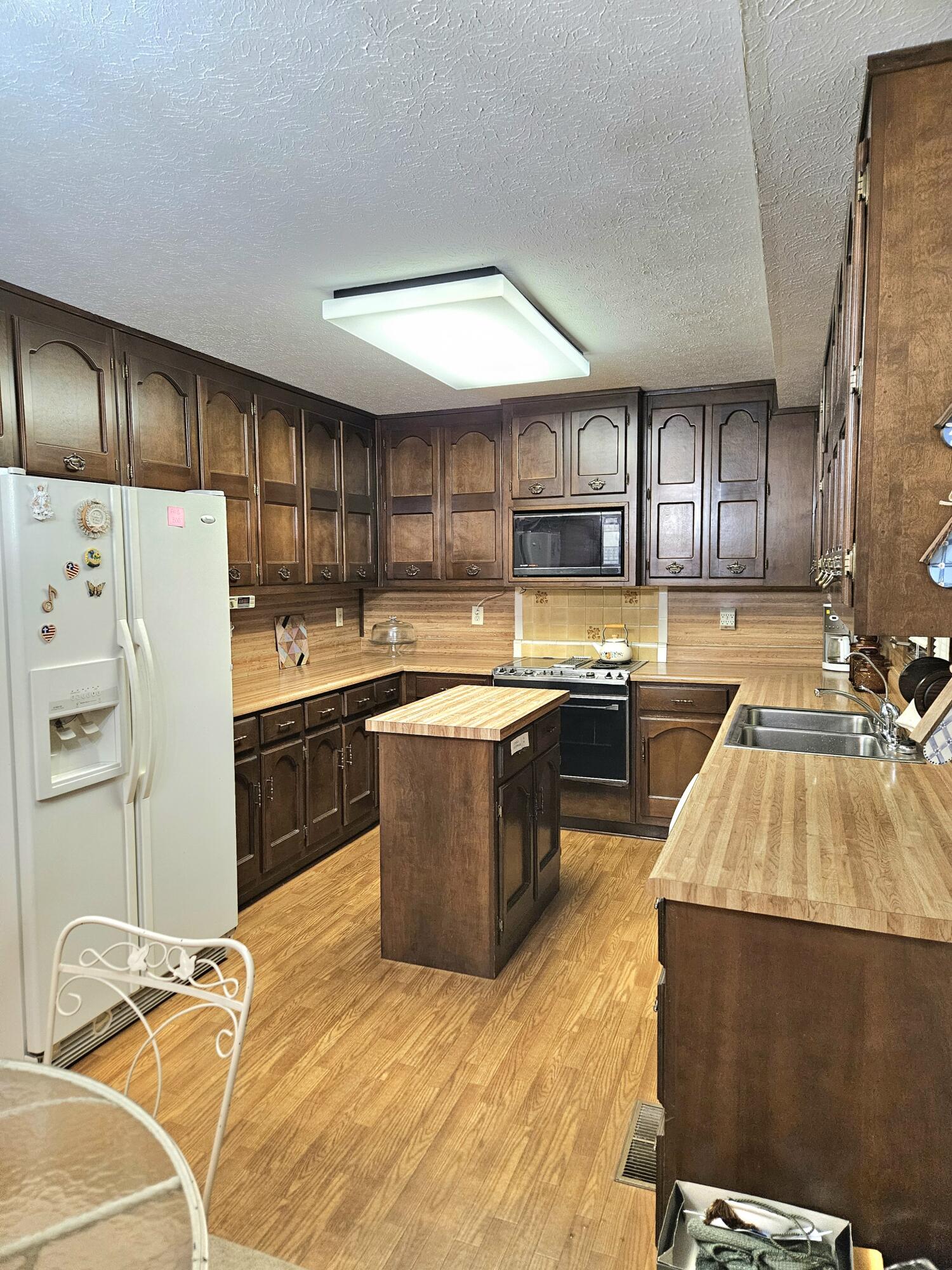 9049 Allison Court, Douglasville, Georgia image 7