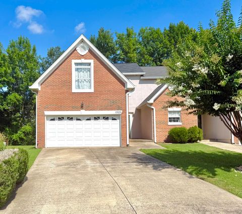 Photo of 1925 Rosebrook Drive, Chattanooga, TN 37421 (MLS # 1522861)