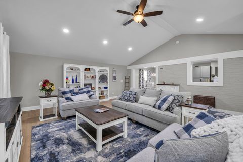 Photo of 117 Douglas Drive, Chattanooga, TN 37412 (MLS # 1522951) Photo of 117 Douglas Drive, Chattanooga, TN 37412 (MLS # 1522951)