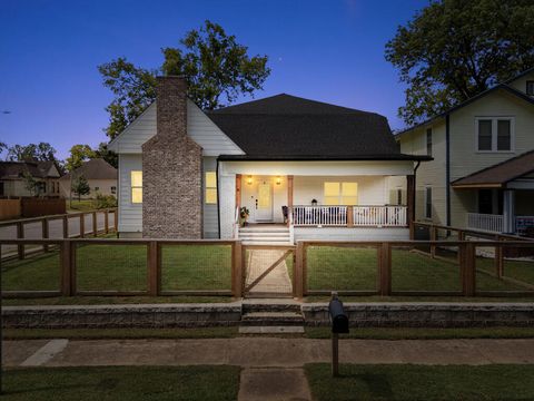 Photo of 1516 Union Avenue, Chattanooga, TN 37404 (MLS # 1516862)