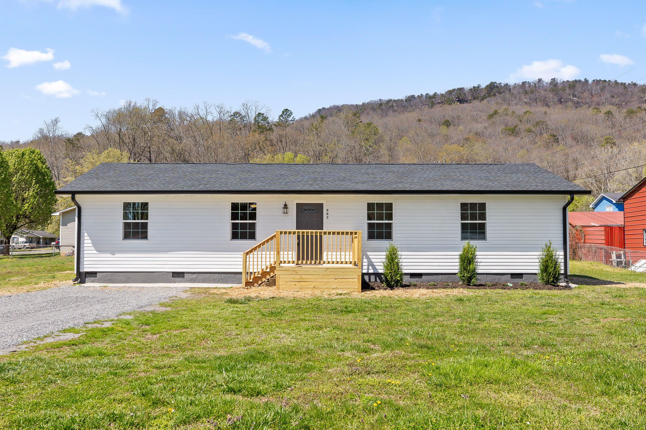 403 Mary Lee Drive, Jasper, Tennessee image 1
