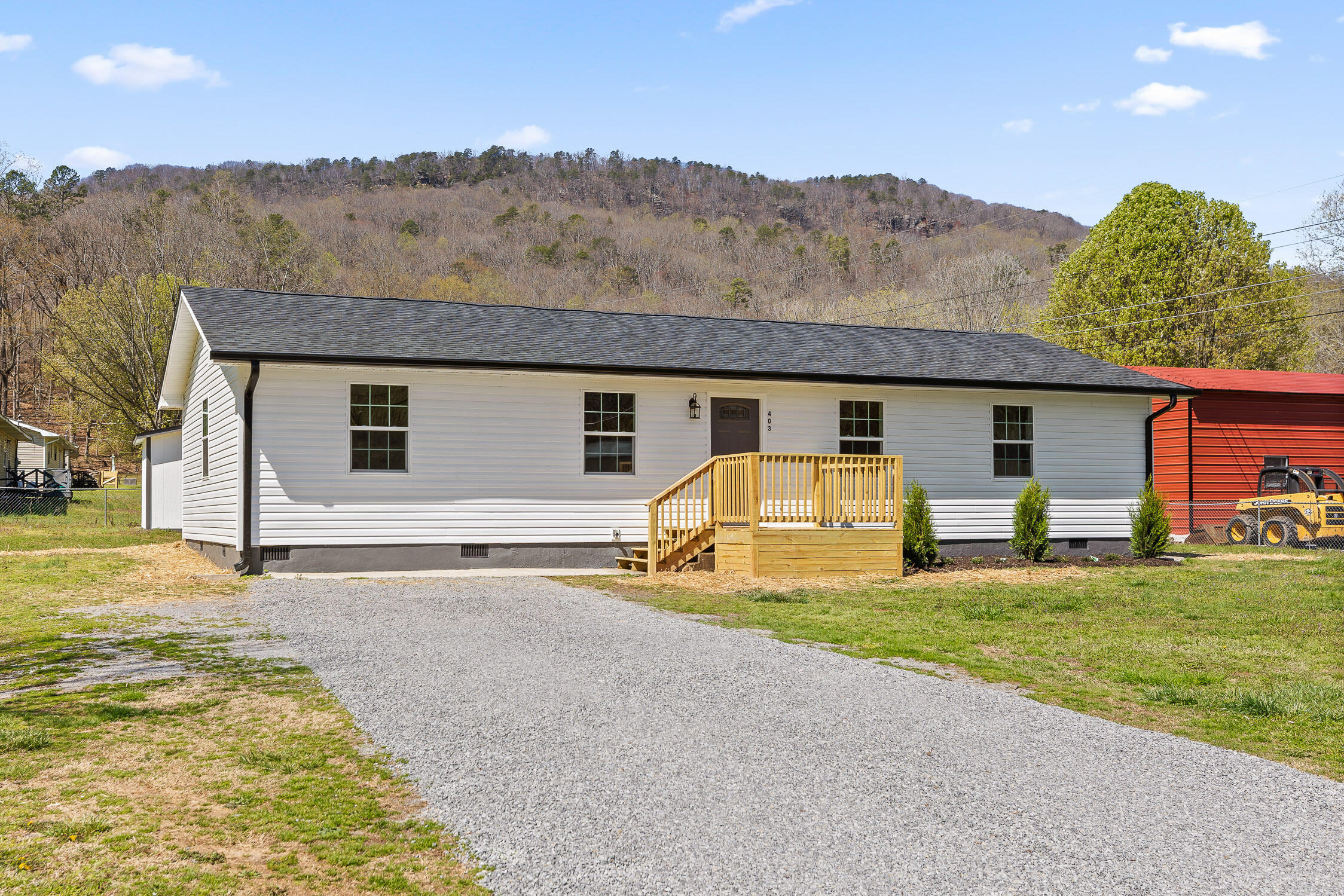 403 Mary Lee Drive, Jasper, Tennessee image 2