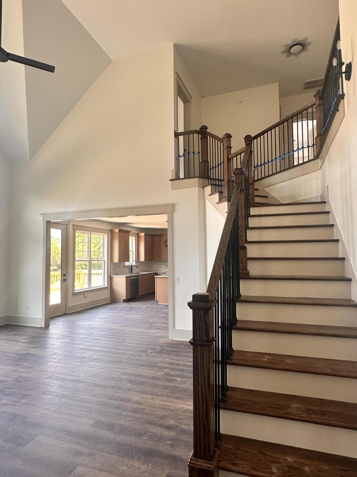 7104 Paxton Circle