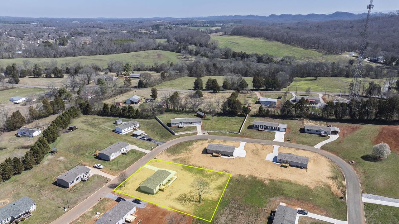 166 Meadow Lawn Drive, Englewood, Tennessee image 2