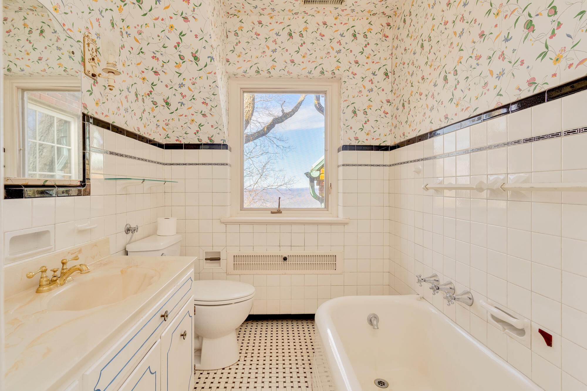512 W Brow Road, Lookout Mountain, Tennessee image 24