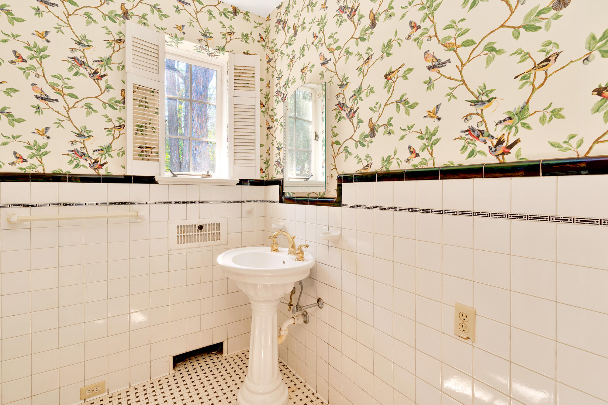 512 W Brow Road, Lookout Mountain, Tennessee image 19