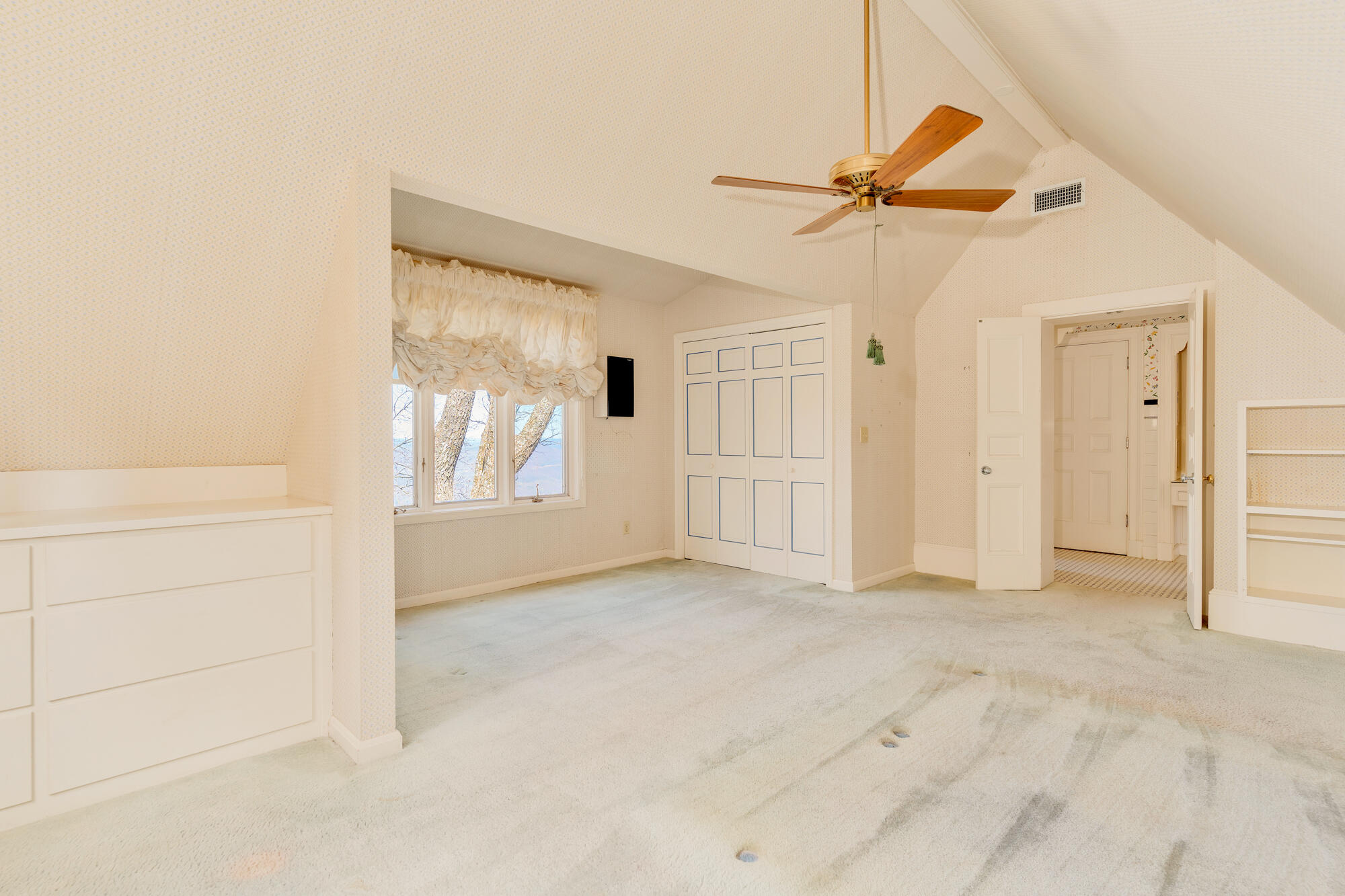 512 W Brow Road, Lookout Mountain, Tennessee image 23