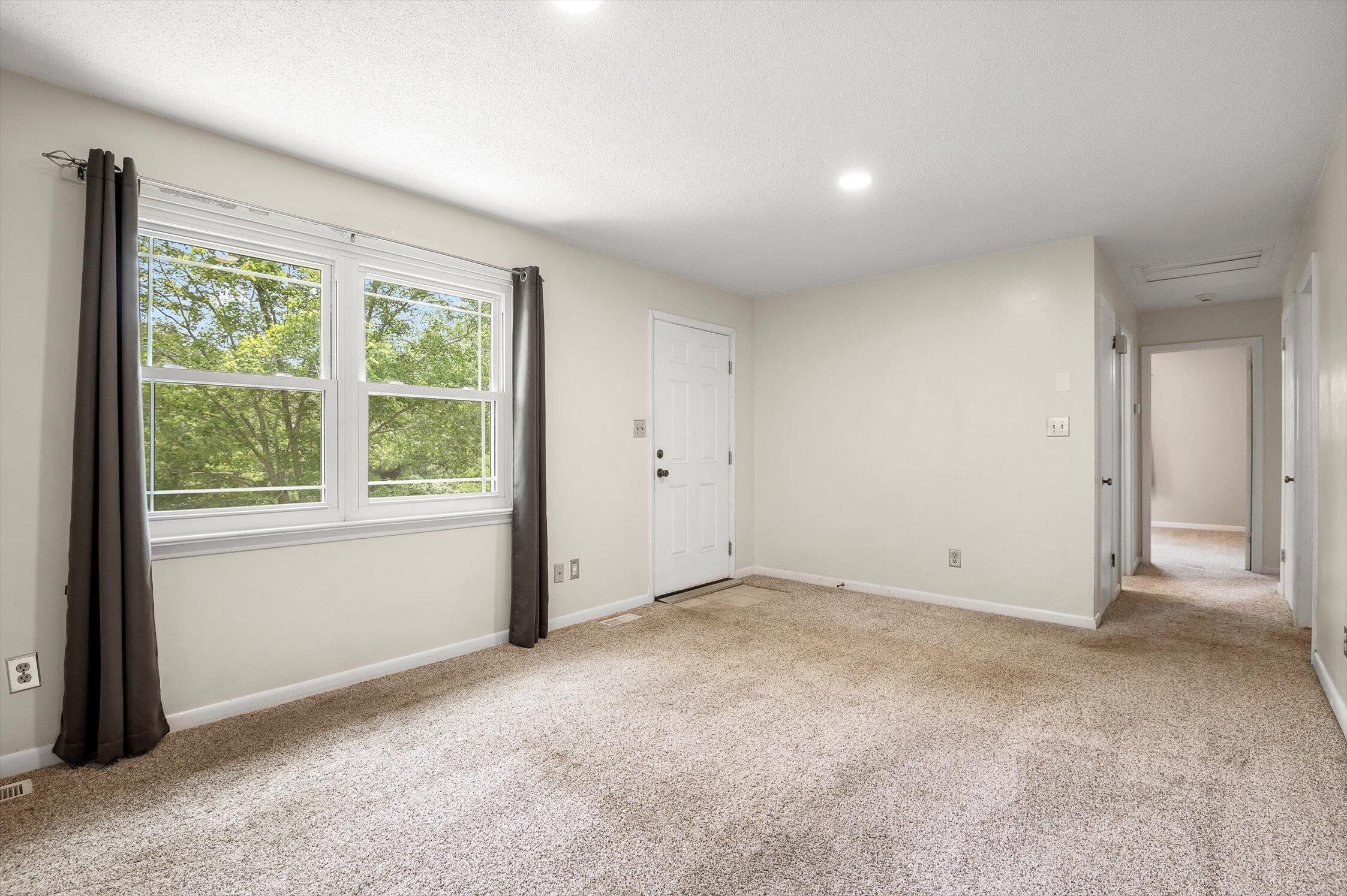 6557 Esquire Drive, Hixson, Tennessee image 3