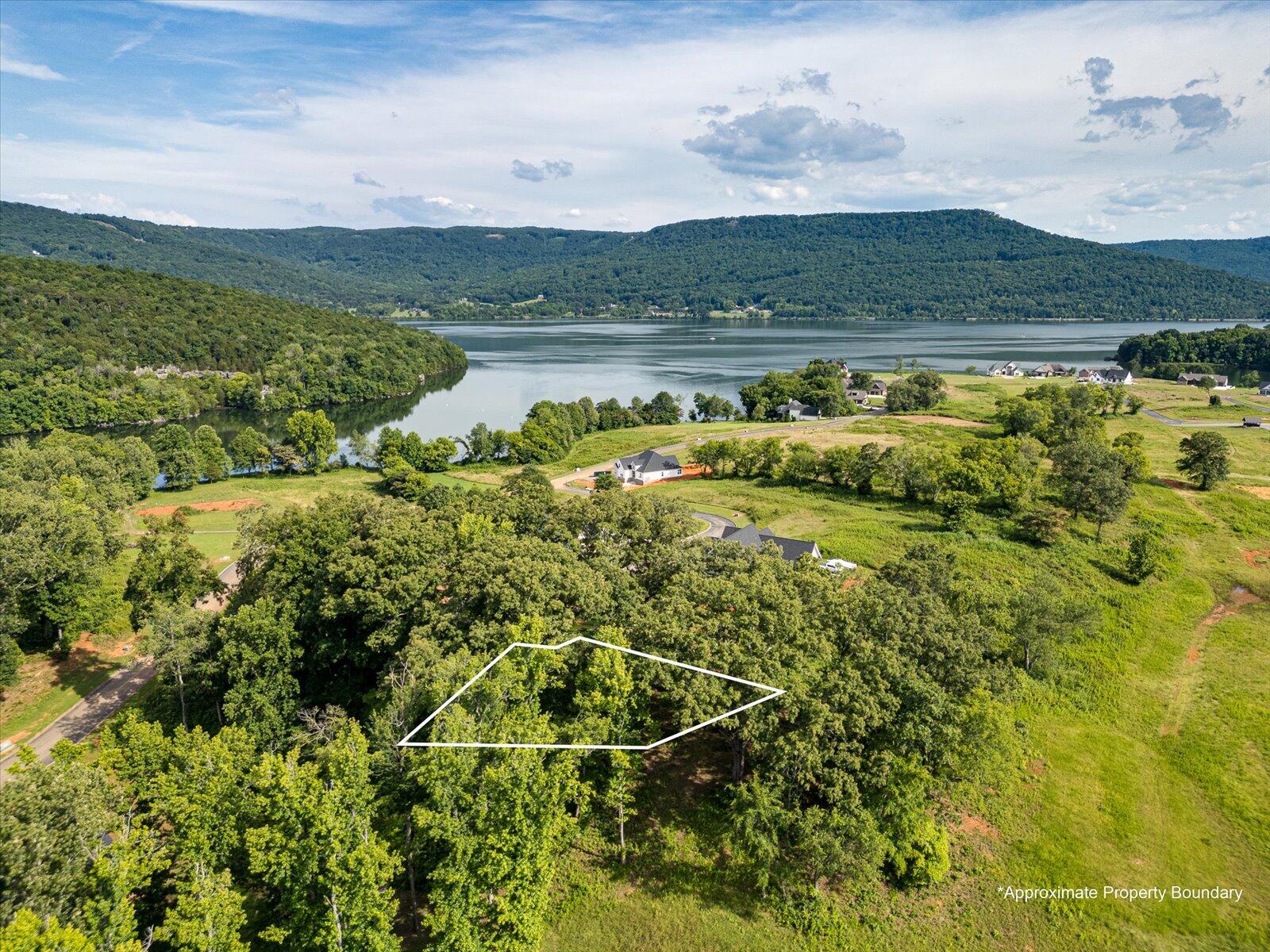 Spinnaker Drive #LOT 152R, Jasper, Tennessee image 1