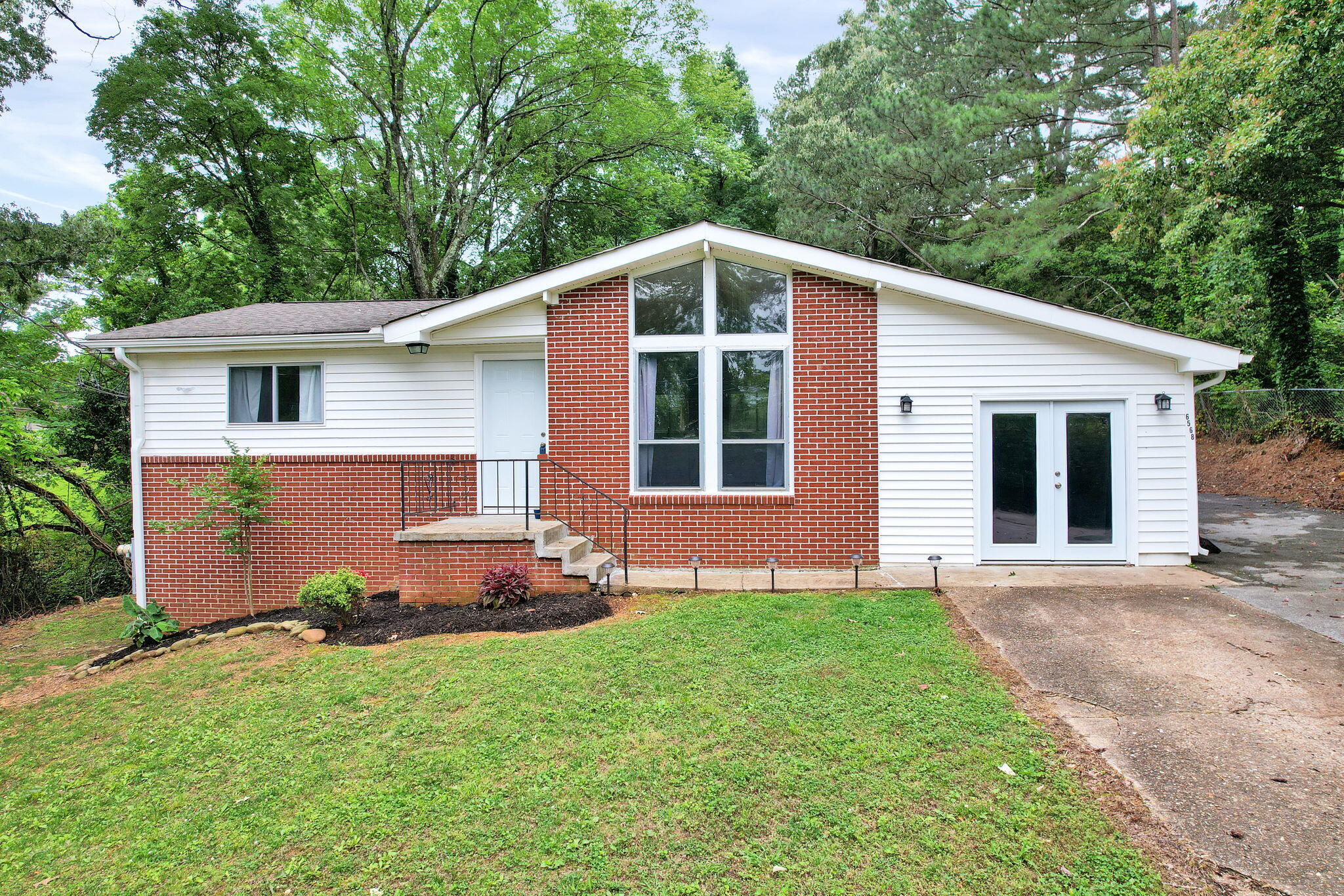 6568 Barnie Fay Lane, Chattanooga, Tennessee image 2