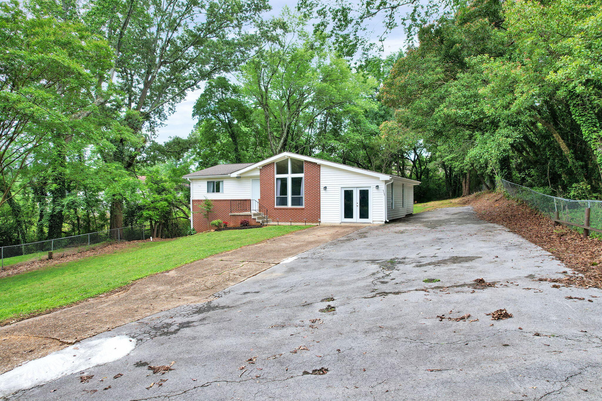 6568 Barnie Fay Lane, Chattanooga, Tennessee image 3