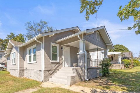 Photo of 2719 13th Avenue, Chattanooga, TN 37407 (MLS # 1522262)