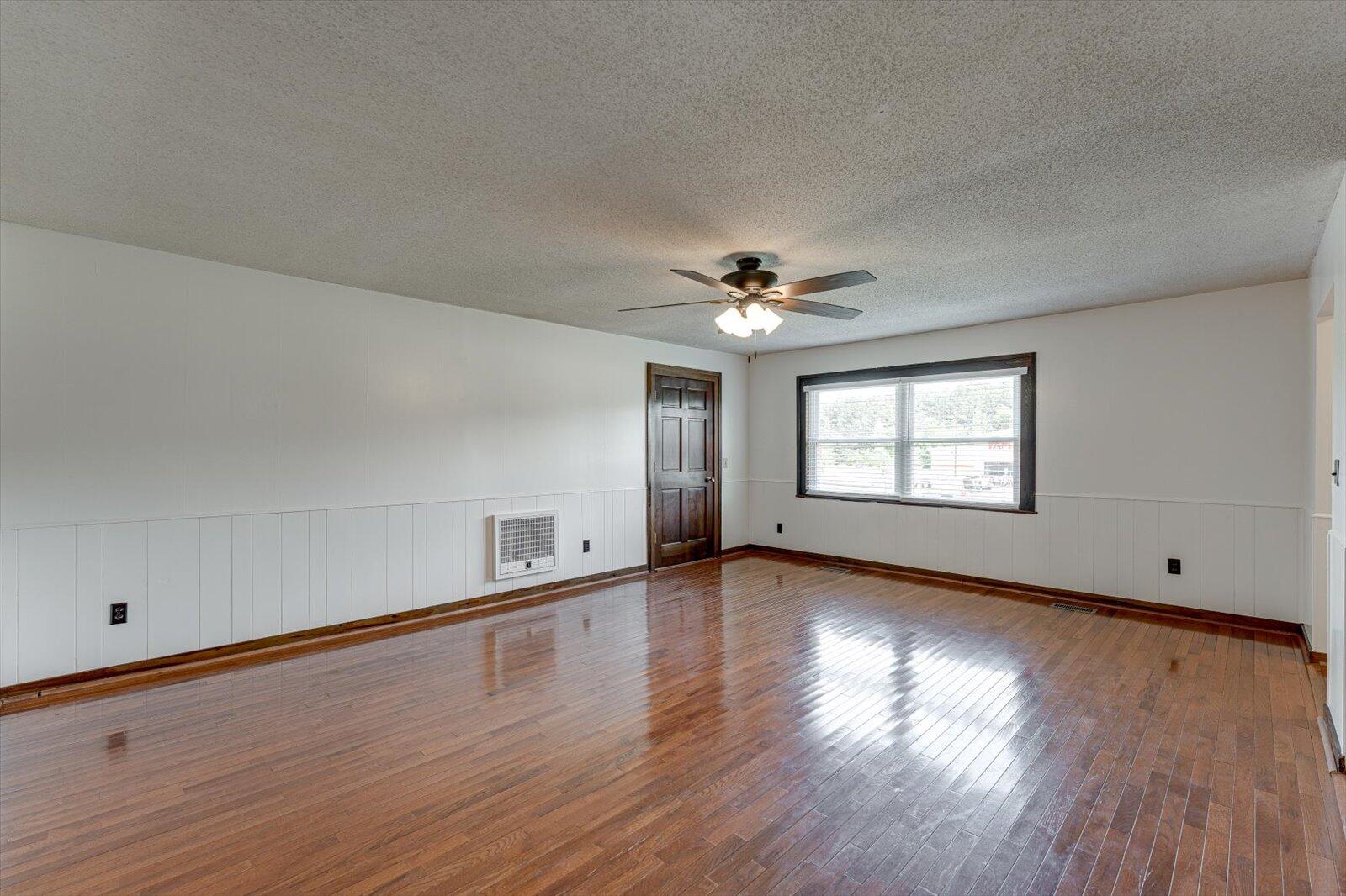 823 Mission Ridge Road, Rossville, Georgia image 7