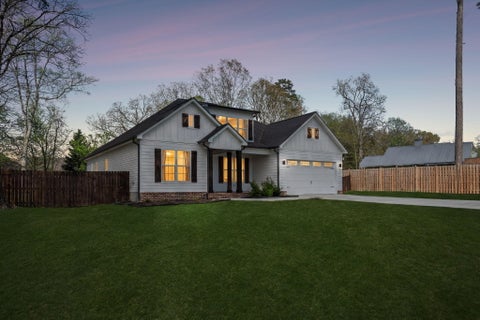 Photo of 842 Kay Circle, Chattanooga, TN 37421 (MLS # 1531721)