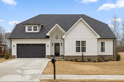 Homes For Sale - 186 Madison West Street<br/> Murray County, Chatsworth, GA 30705