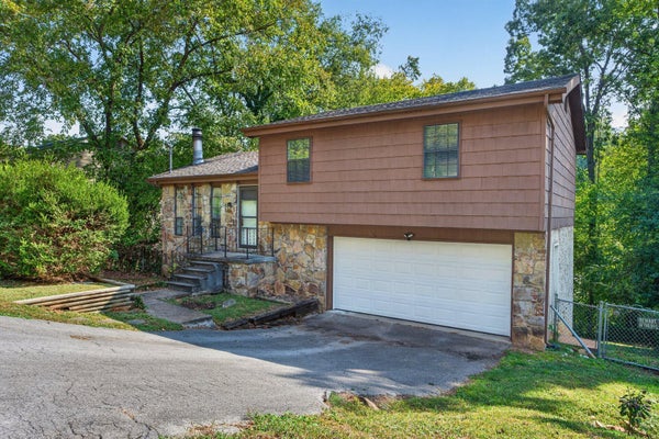 3418 MARTIN RD, CHATTANOOGA, TN 37415 - Image b2a95719d82ba1cf4a71152dee2b577a/2280851096
