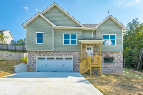 Photo of 1710 Short Leaf Lane, Soddy Daisy, TN 37379 (MLS # 1543036)
