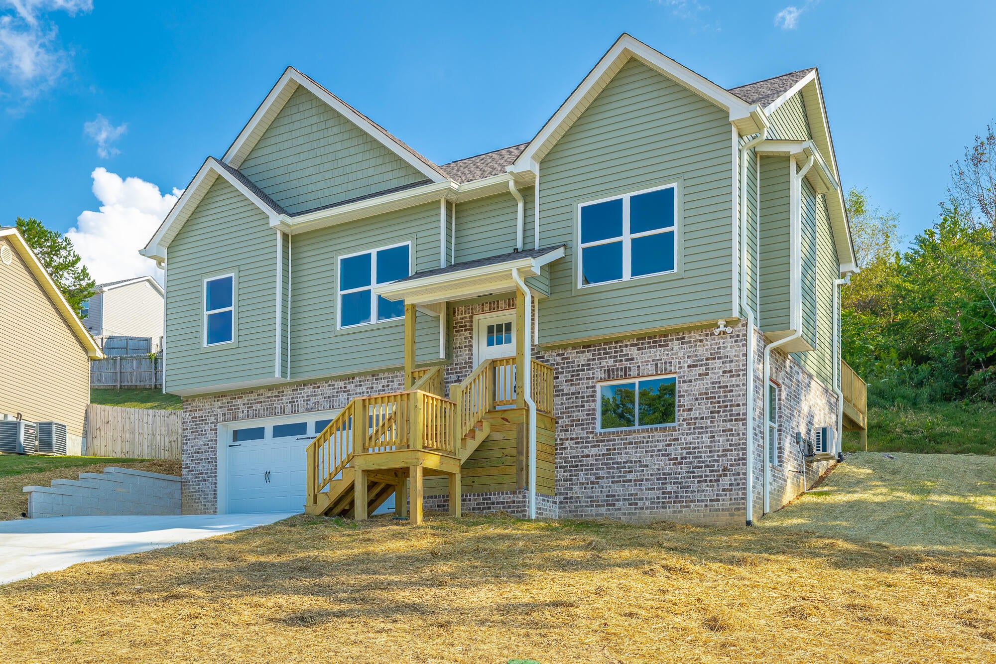 1710 Short Leaf Lane