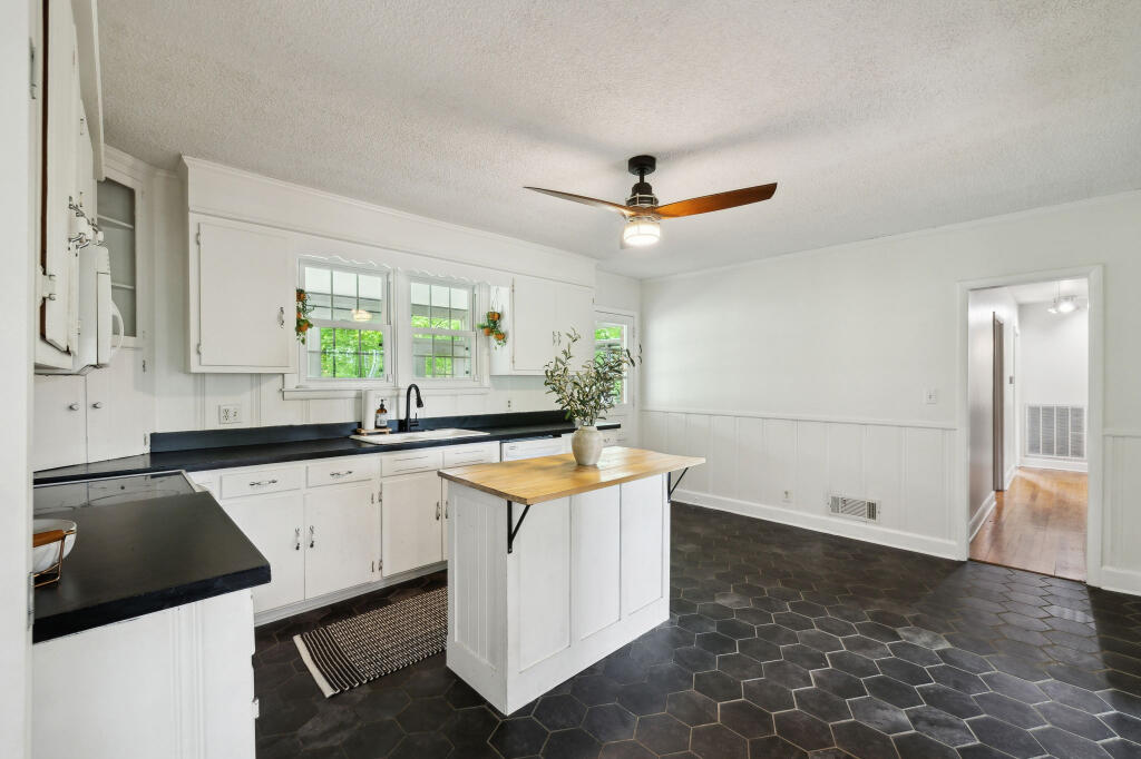 1155 Ridge Hill Road, Goodlettsville, Tennessee image 19