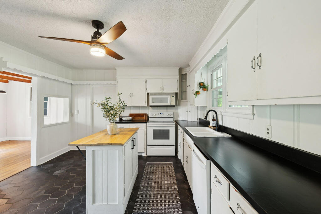 1155 Ridge Hill Road, Goodlettsville, Tennessee image 20