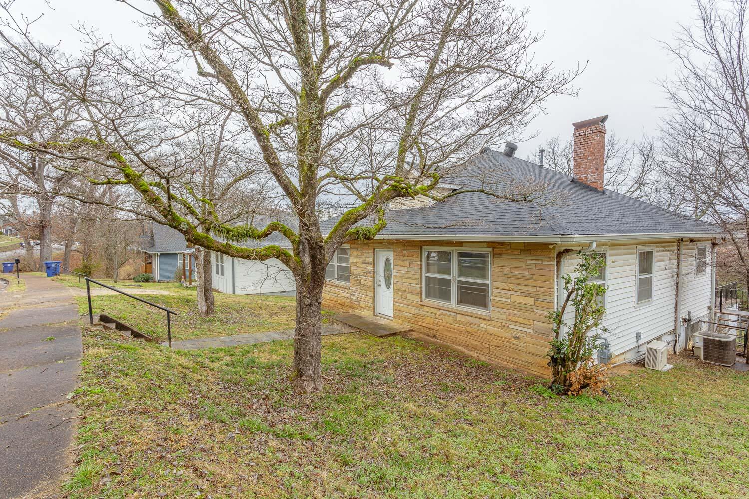 3434 Whitney Street, Lupton City, Tennessee image 2