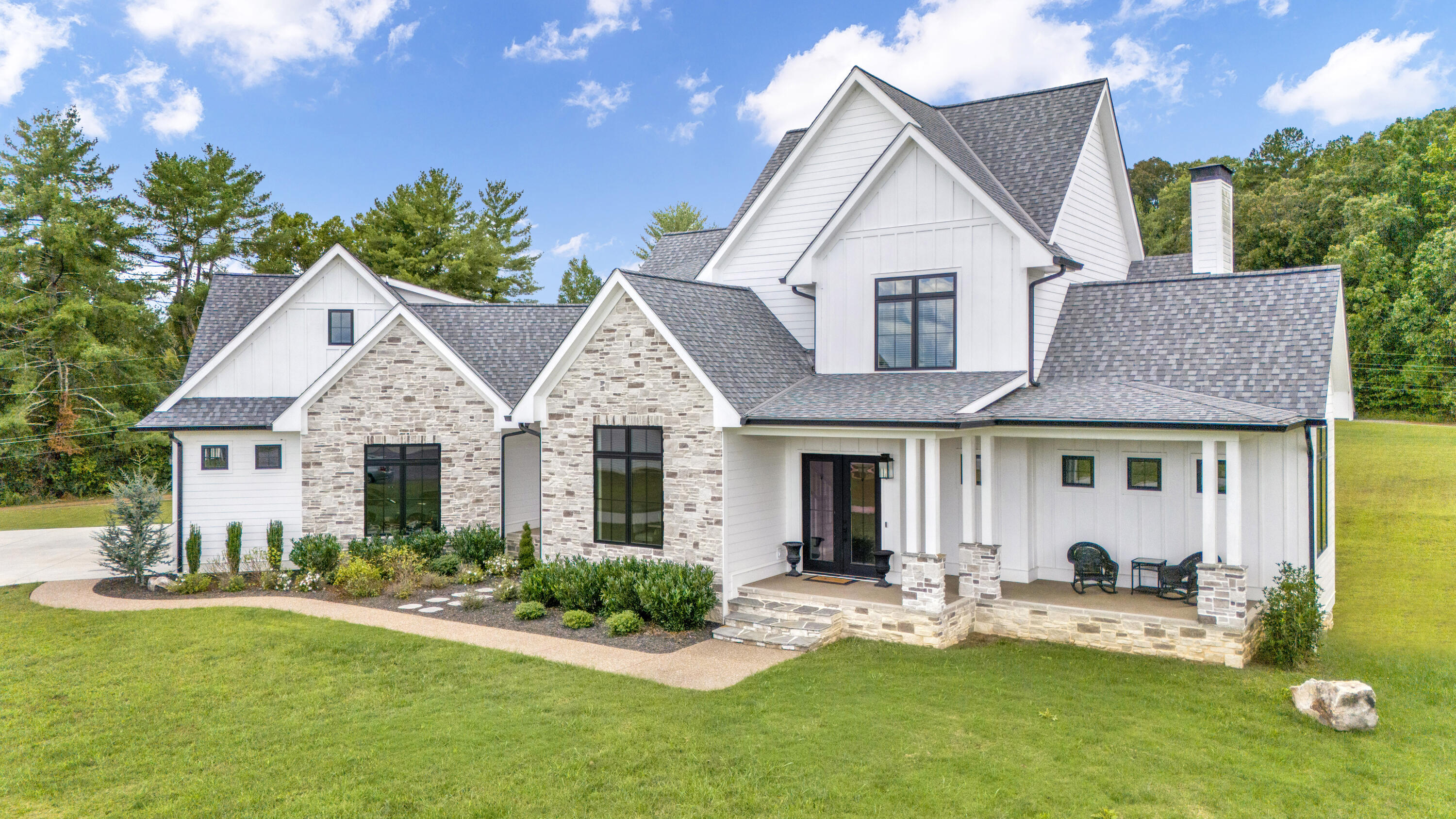 351 Mallard Trail NW