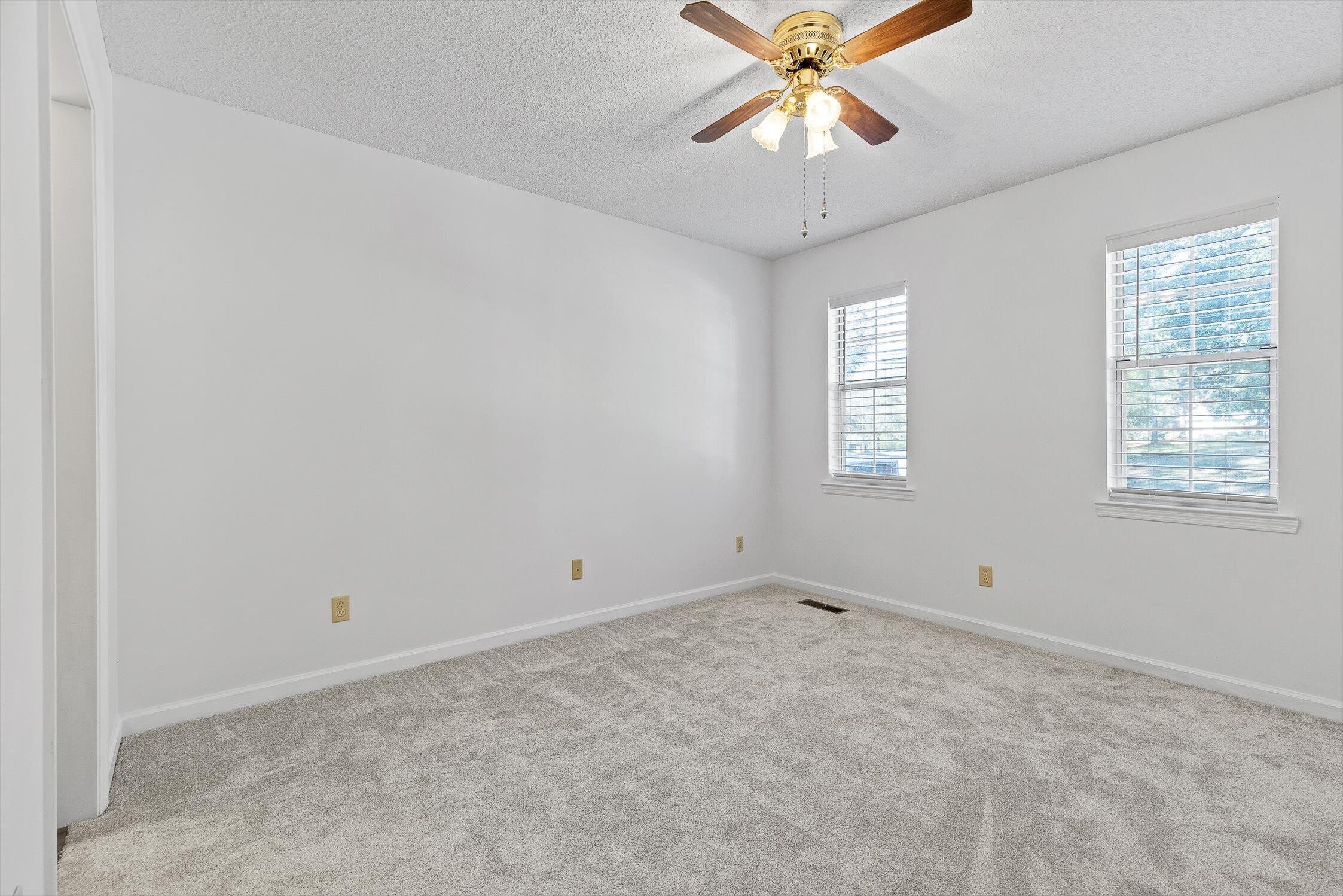 Soddy Daisy, Tennessee 37379, United States, 4 Bedrooms Bedrooms, ,3 BathroomsBathrooms,Residential,Active,232847