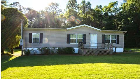 Mobile Home For Sale - 157 Roblyer Road<br/> Polk County, Benton, TN 37307