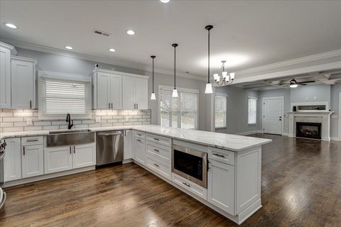 Tiny photo for 306 Oliver St Street, Chattanooga, TN 37405 (MLS # 1528528)