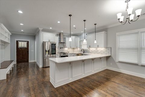 Tiny photo for 306 Oliver St Street, Chattanooga, TN 37405 (MLS # 1528528)