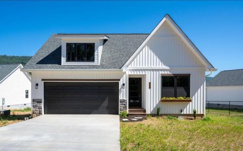 720 Sells Lane Trenton GA 30752