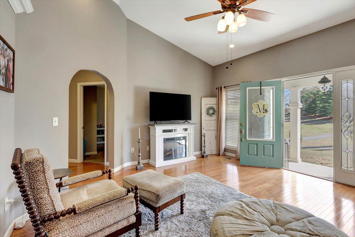 125 Renita Drive, Dayton, Tennessee image 9