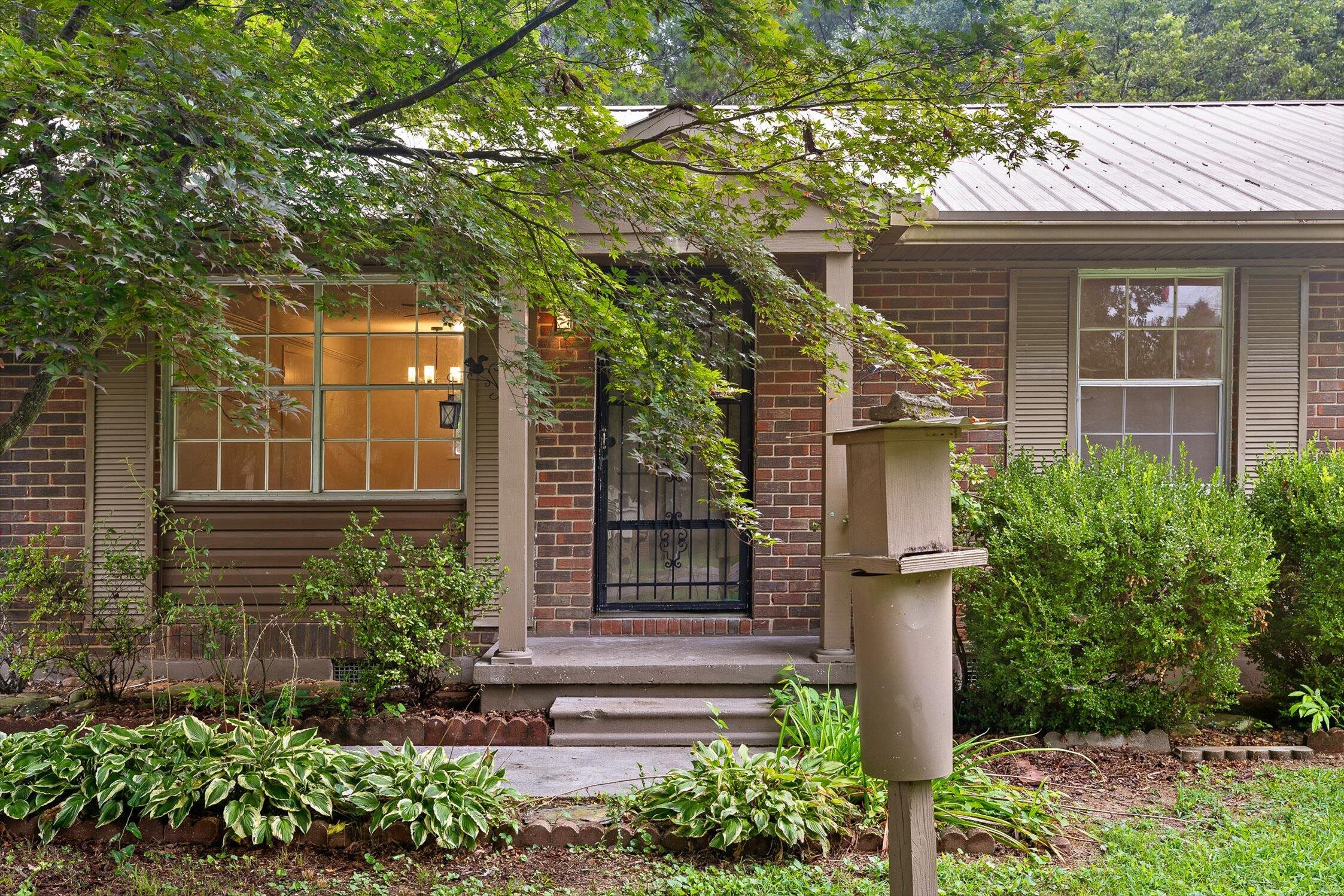 Lafayette, Georgia 30728, United States, 4 Bedrooms Bedrooms, ,2 BathroomsBathrooms,Residential,Pending,187337