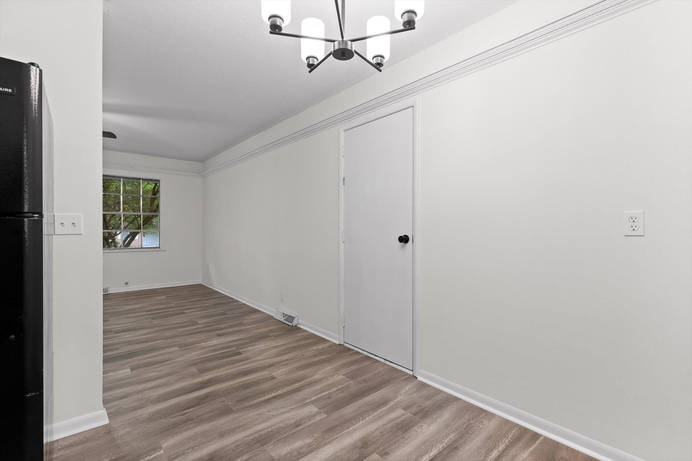 Lafayette, Georgia 30728, United States, 4 Bedrooms Bedrooms, ,2 BathroomsBathrooms,Residential,Pending,187337