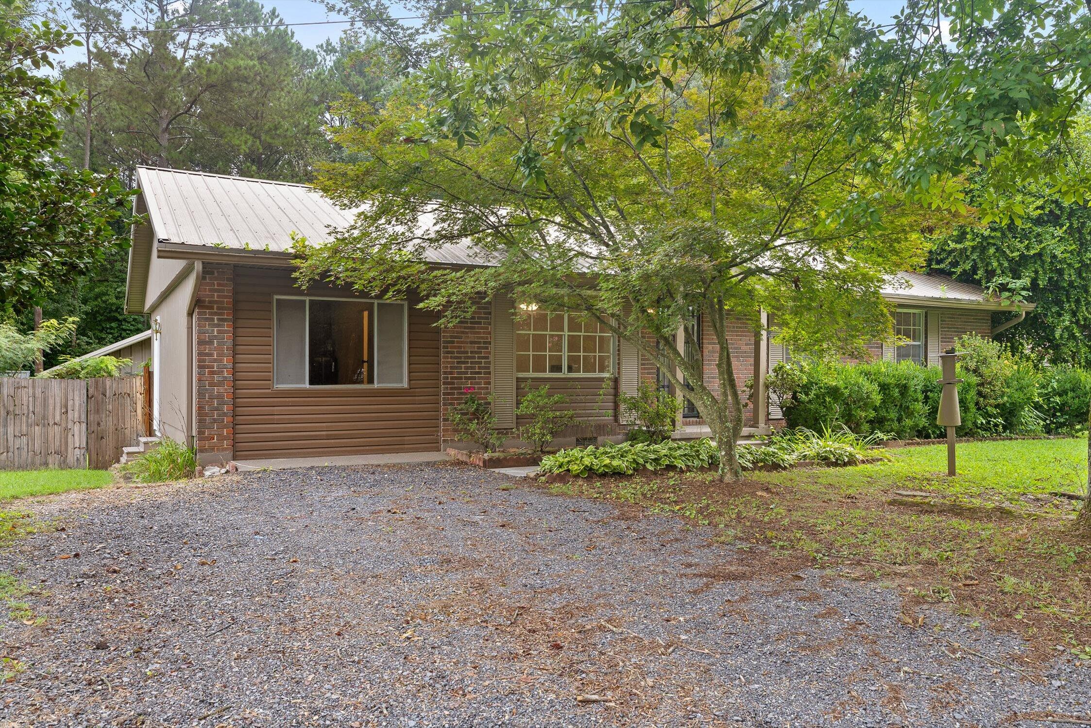 Lafayette, Georgia 30728, United States, 4 Bedrooms Bedrooms, ,2 BathroomsBathrooms,Residential,Pending,187337