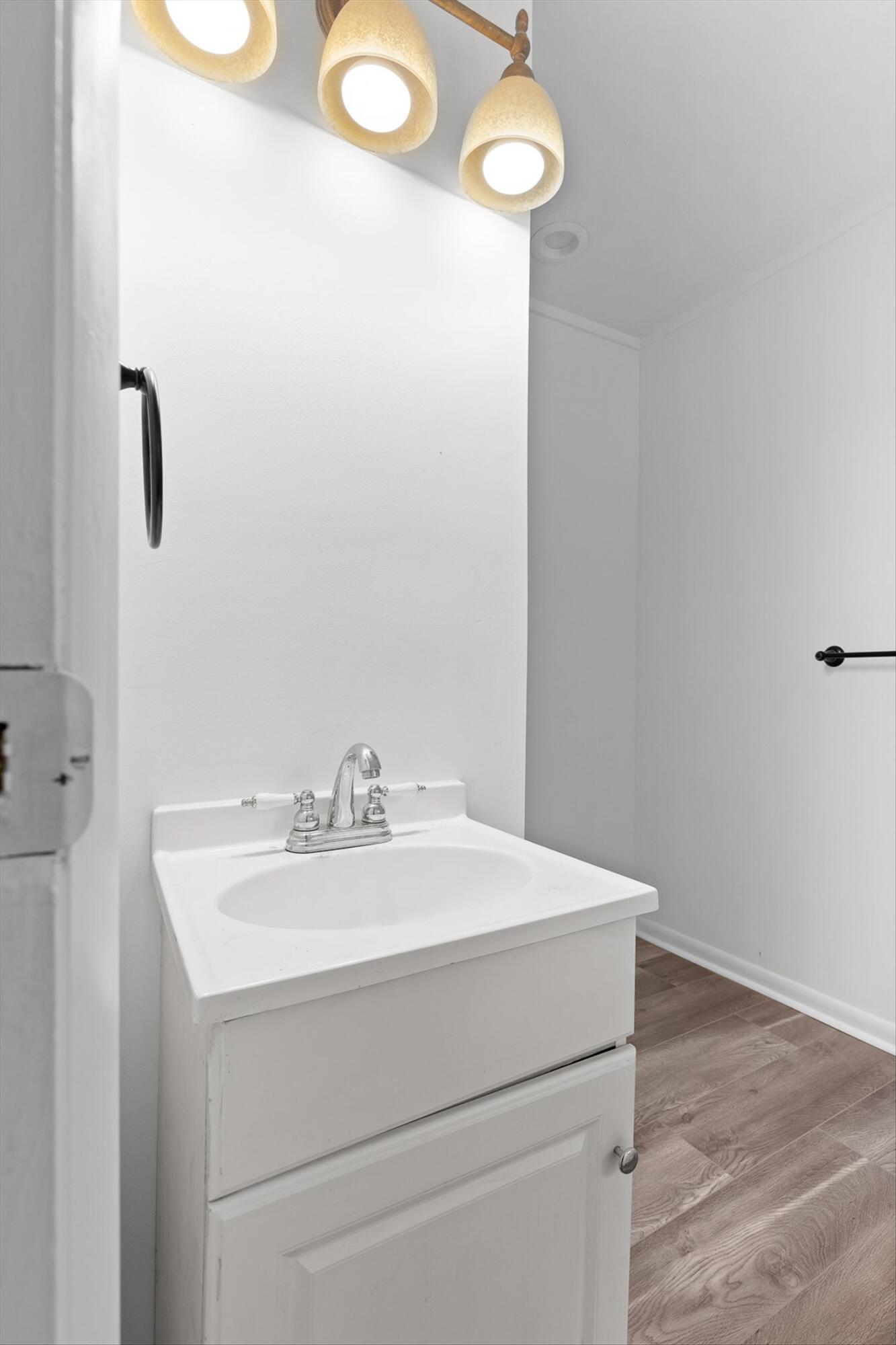 Lafayette, Georgia 30728, United States, 4 Bedrooms Bedrooms, ,2 BathroomsBathrooms,Residential,Pending,187337