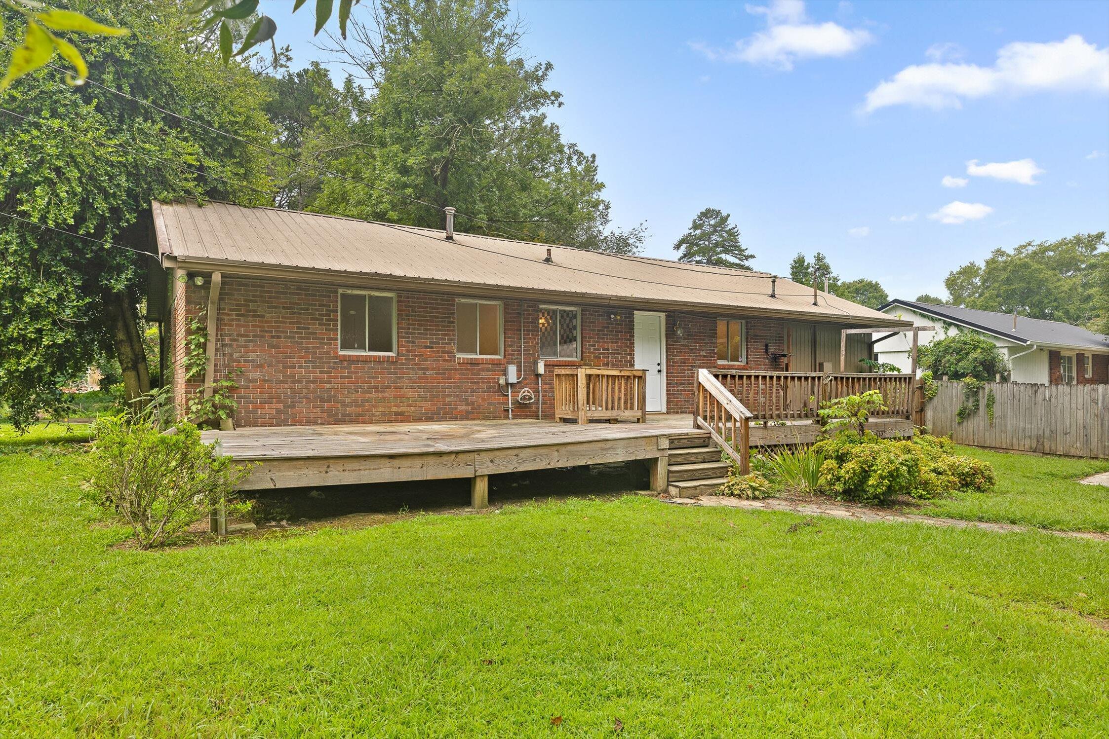 Lafayette, Georgia 30728, United States, 4 Bedrooms Bedrooms, ,2 BathroomsBathrooms,Residential,Pending,187337