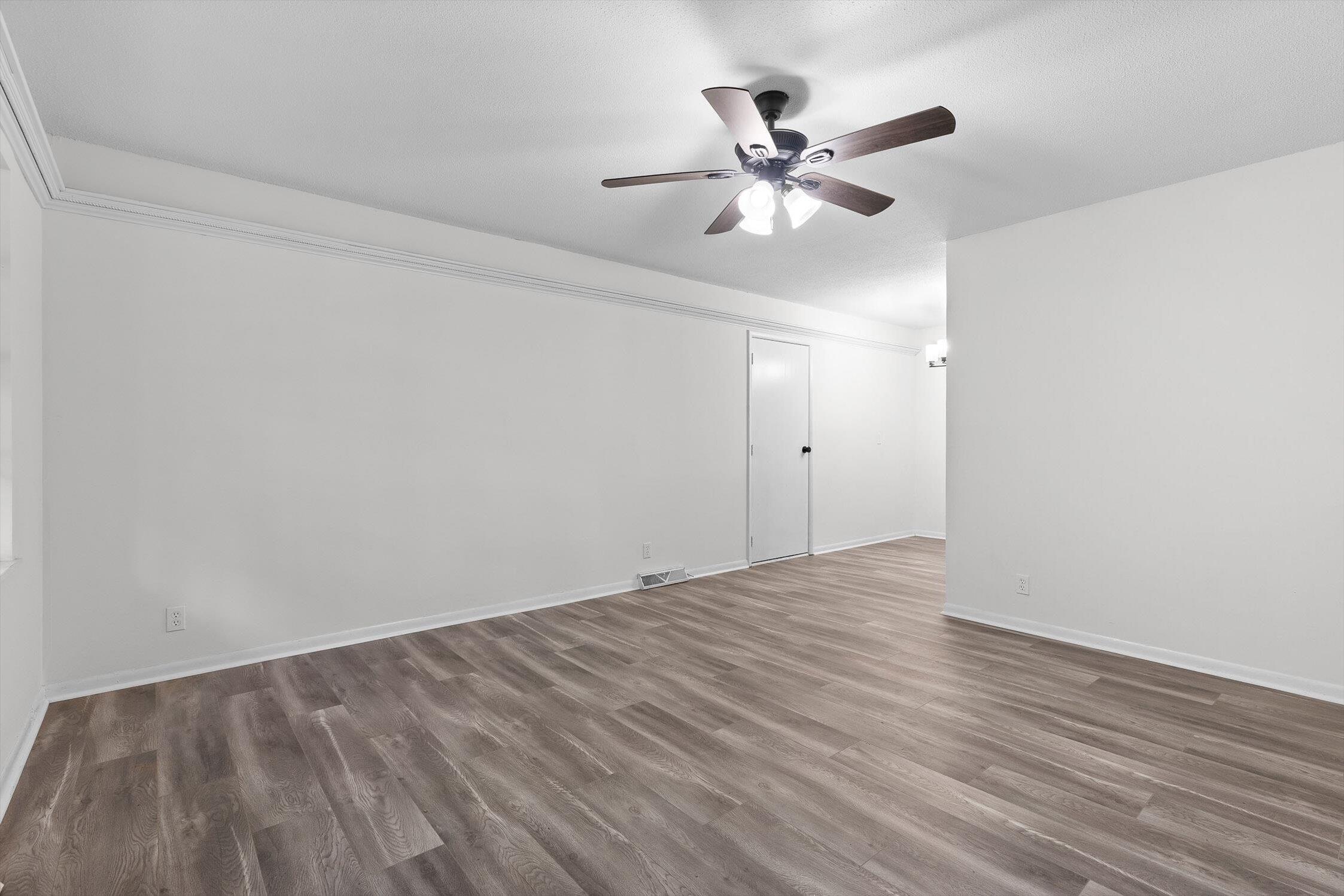 Lafayette, Georgia 30728, United States, 4 Bedrooms Bedrooms, ,2 BathroomsBathrooms,Residential,Pending,187337