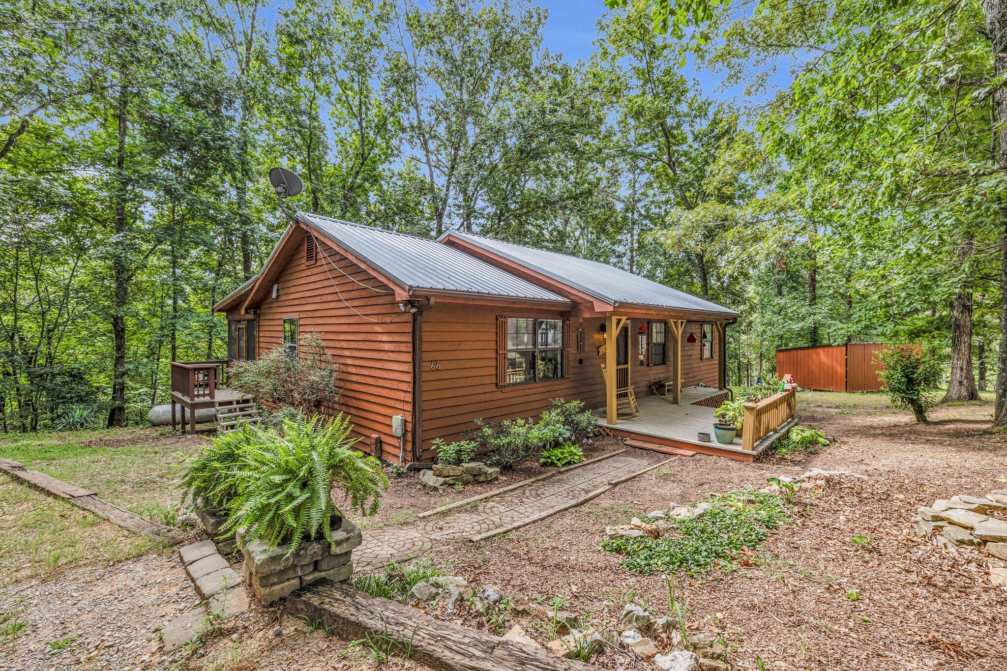 66 Valley Way, Trenton, Georgia image 1