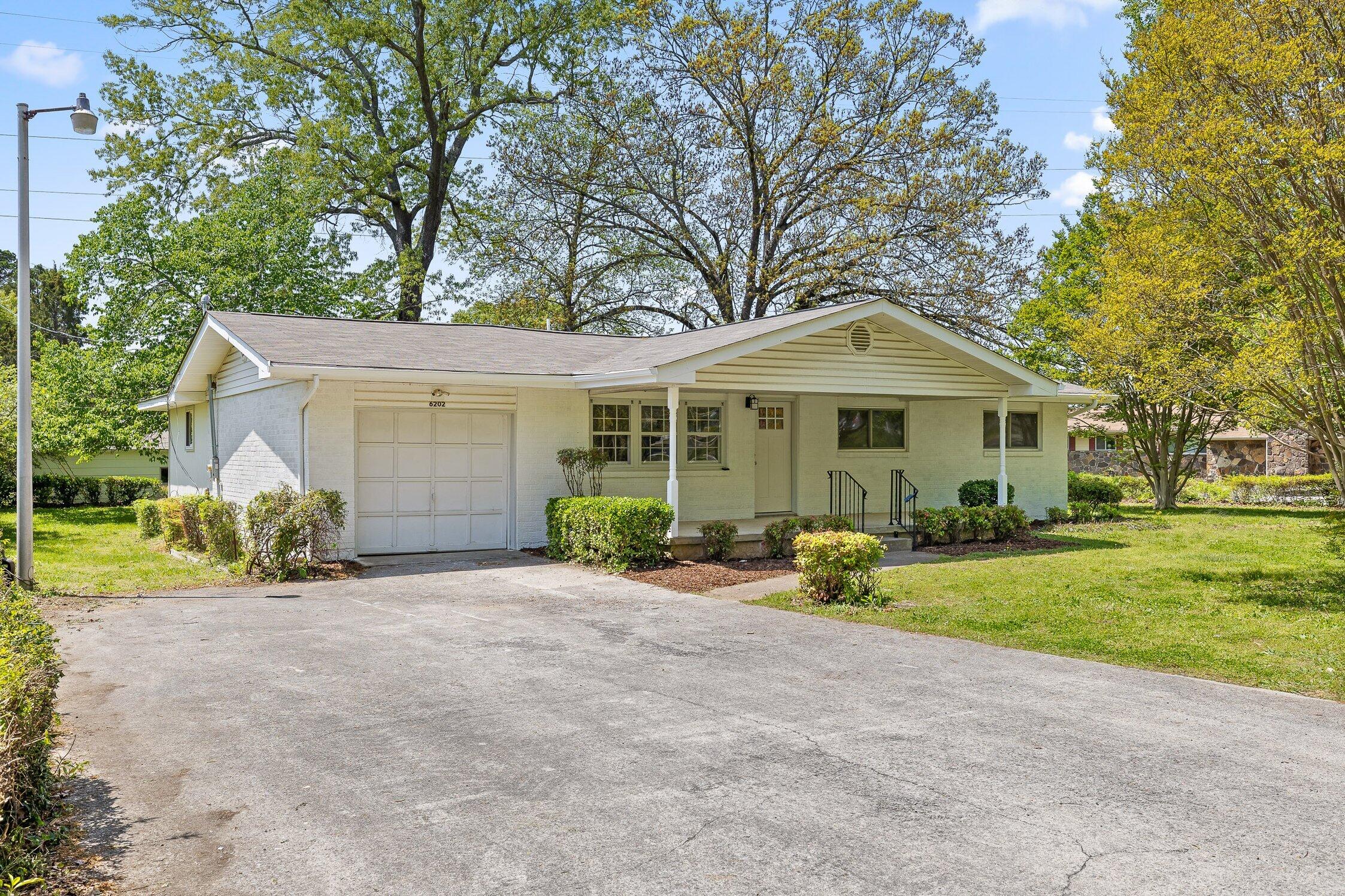 6202 Stockton Drive, Chattanooga, Tennessee image 1