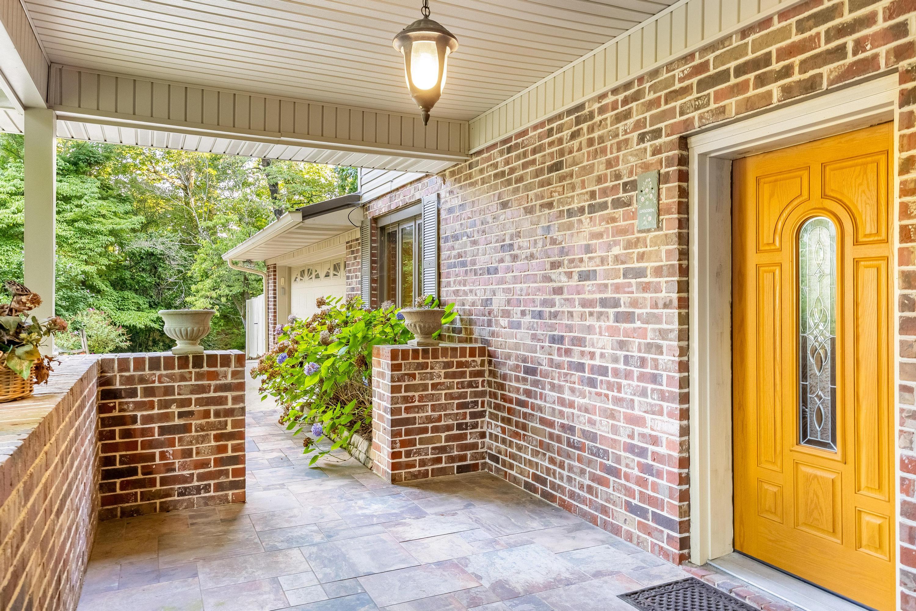 1920 Campbell Drive NW