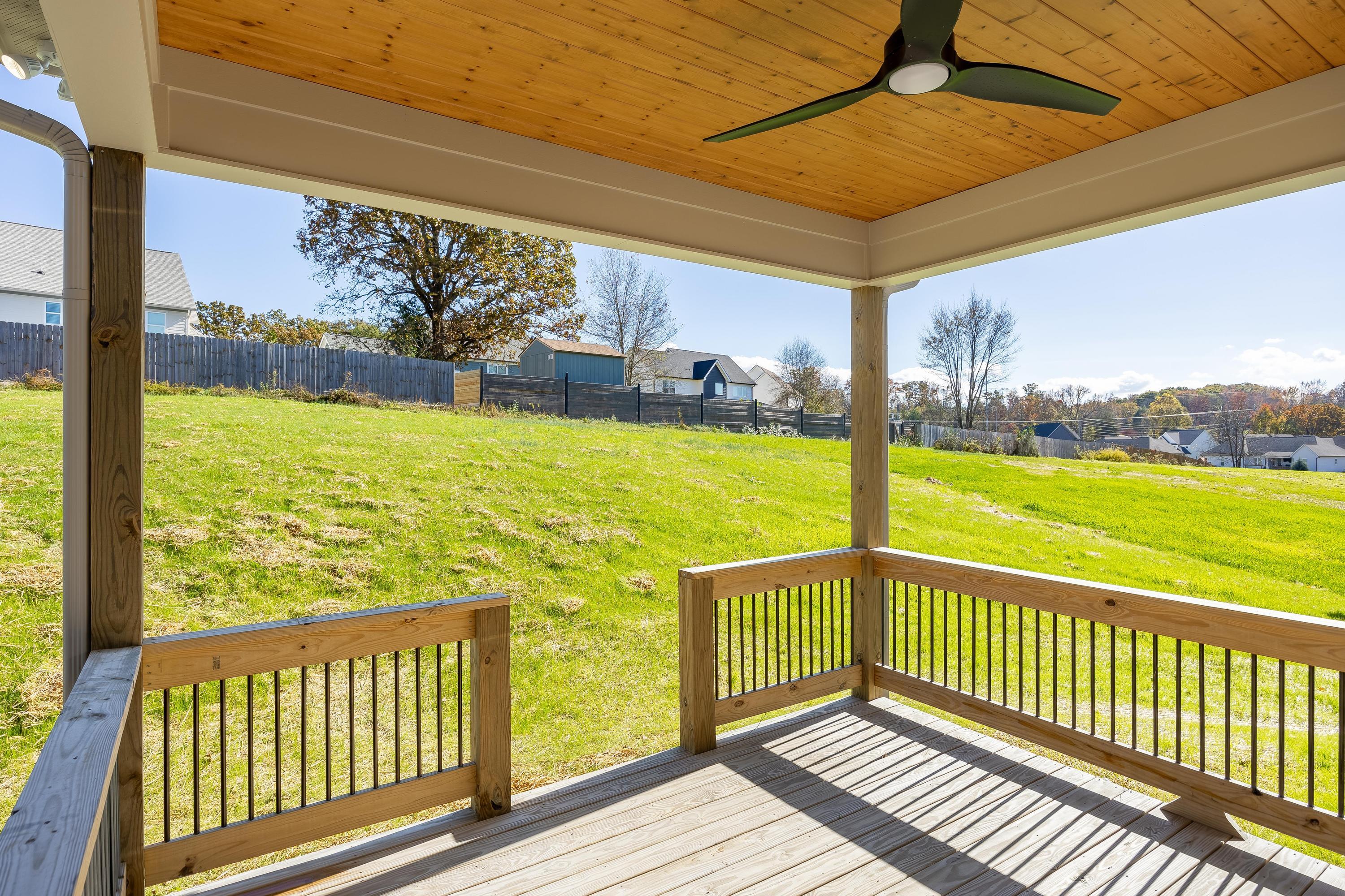 Harrison, Tennessee 37341, United States, 3 Bedrooms Bedrooms, ,3 BathroomsBathrooms,Residential,Pending,32304