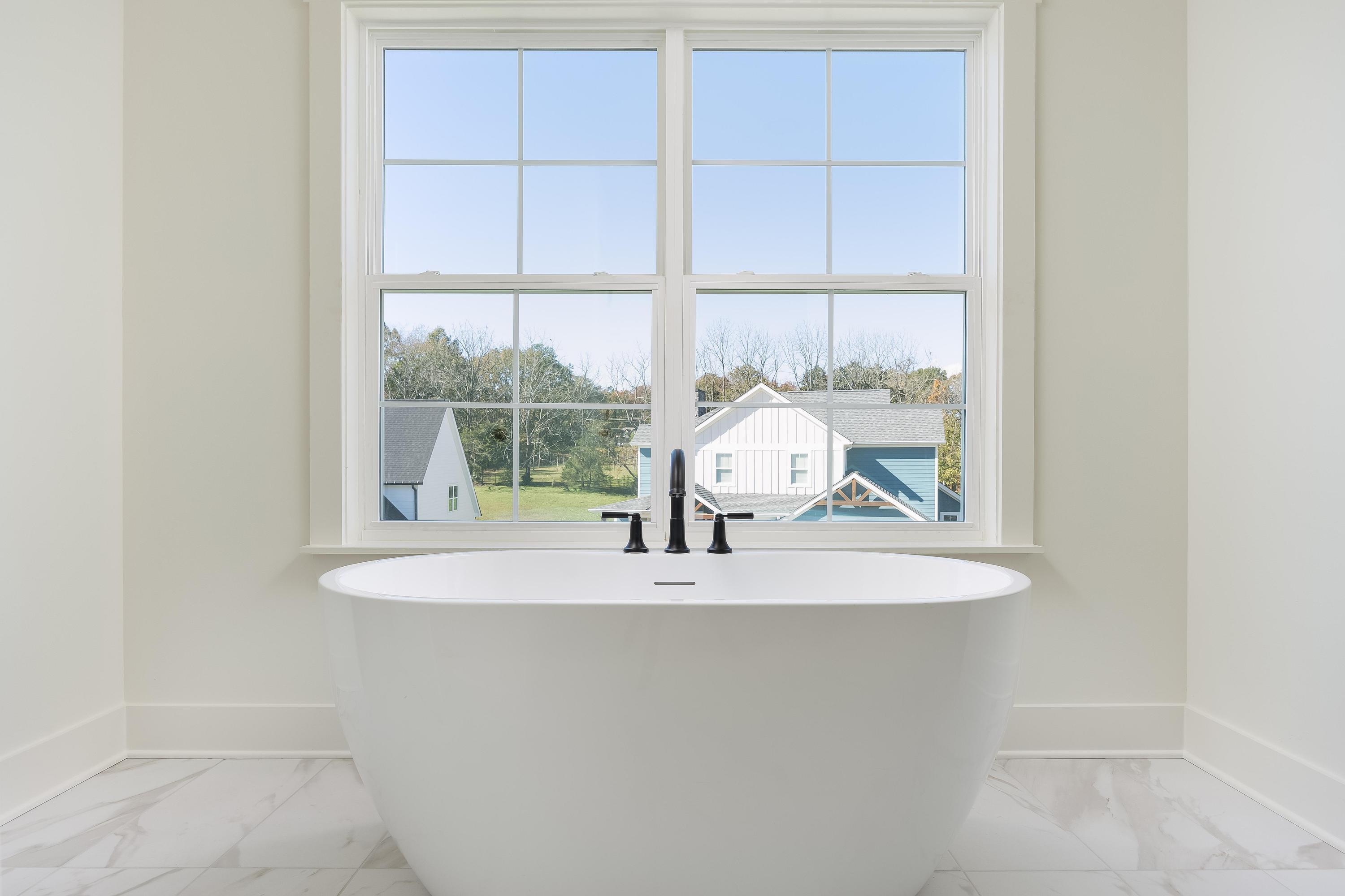 Harrison, Tennessee 37341, United States, 3 Bedrooms Bedrooms, ,3 BathroomsBathrooms,Residential,Pending,32304