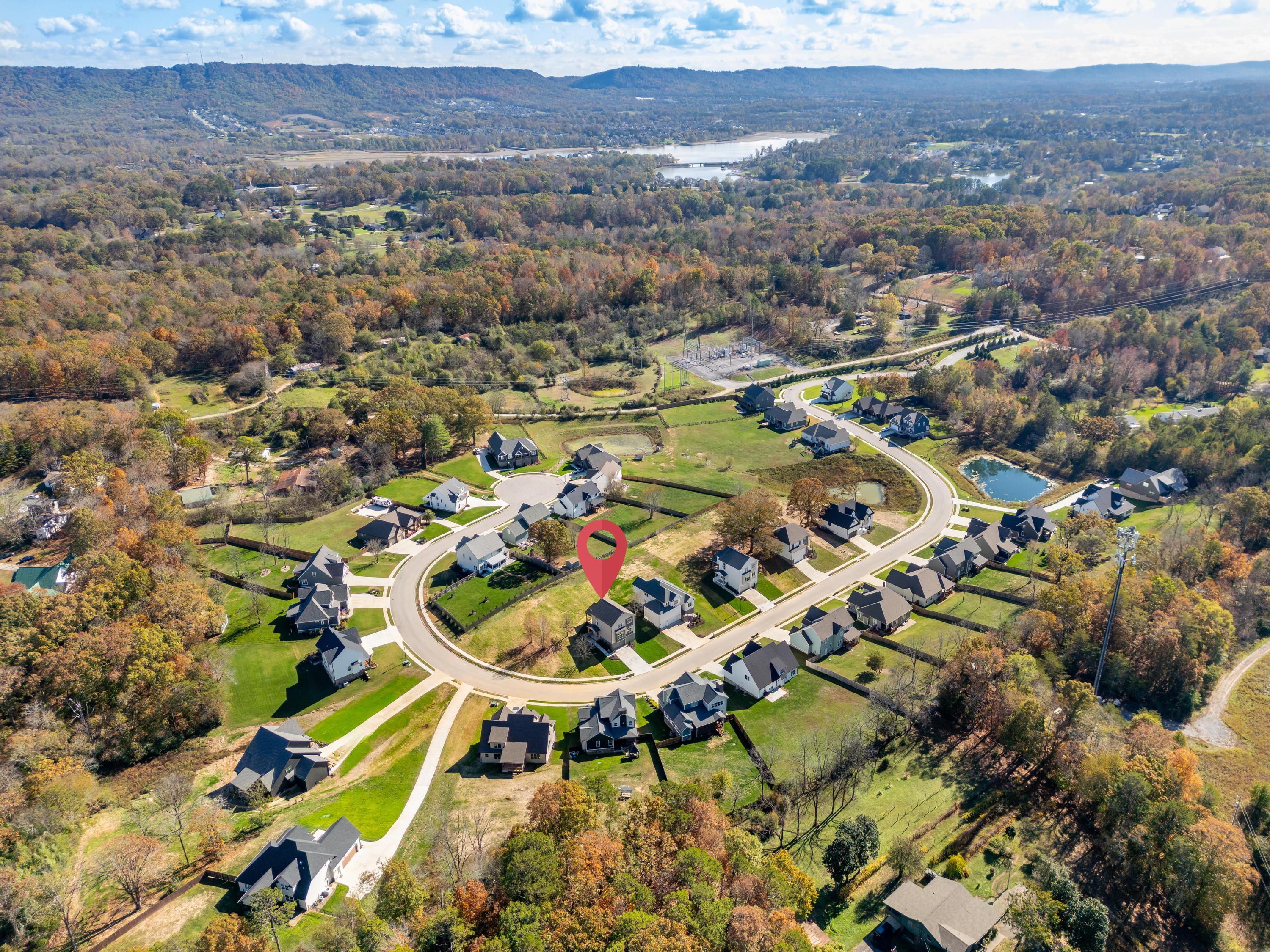 Harrison, Tennessee 37341, United States, 3 Bedrooms Bedrooms, ,3 BathroomsBathrooms,Residential,Pending,32304