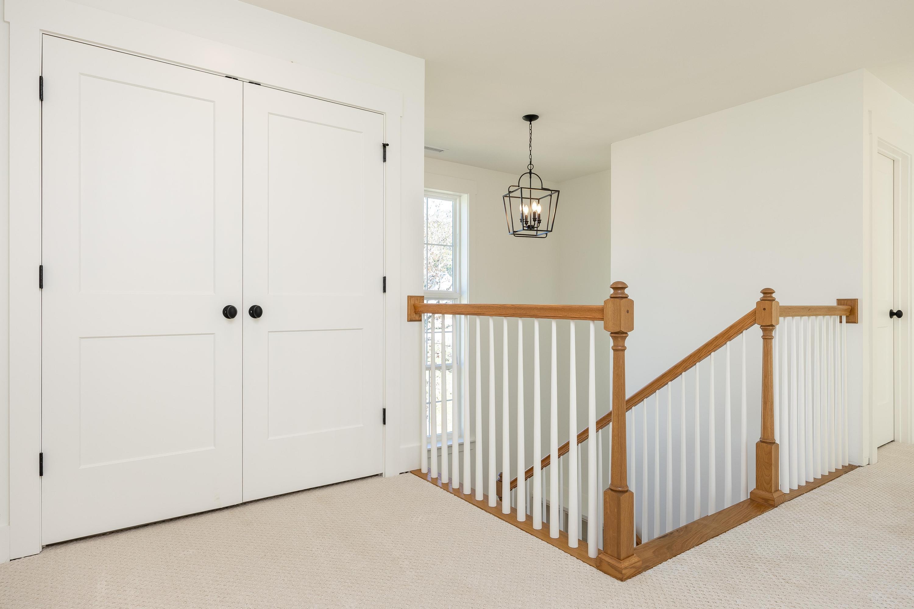 Harrison, Tennessee 37341, United States, 3 Bedrooms Bedrooms, ,3 BathroomsBathrooms,Residential,Pending,32304