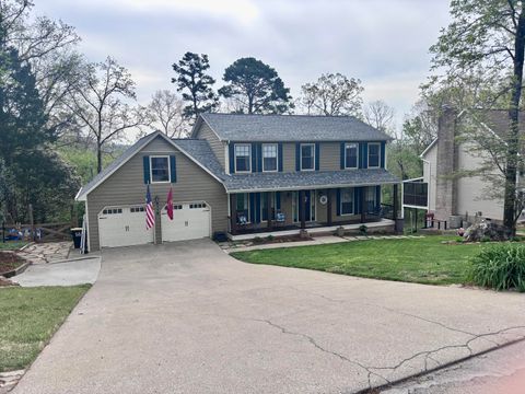 Photo of 9118 Tennga Lane, Chattanooga, TN 37421 (MLS # 1531848)