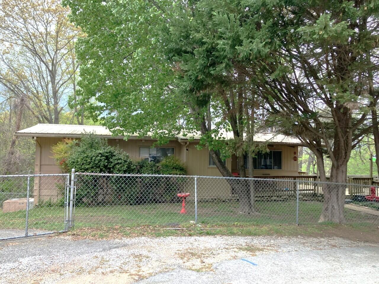 11 Gail Circle, Rossville, Georgia image 1