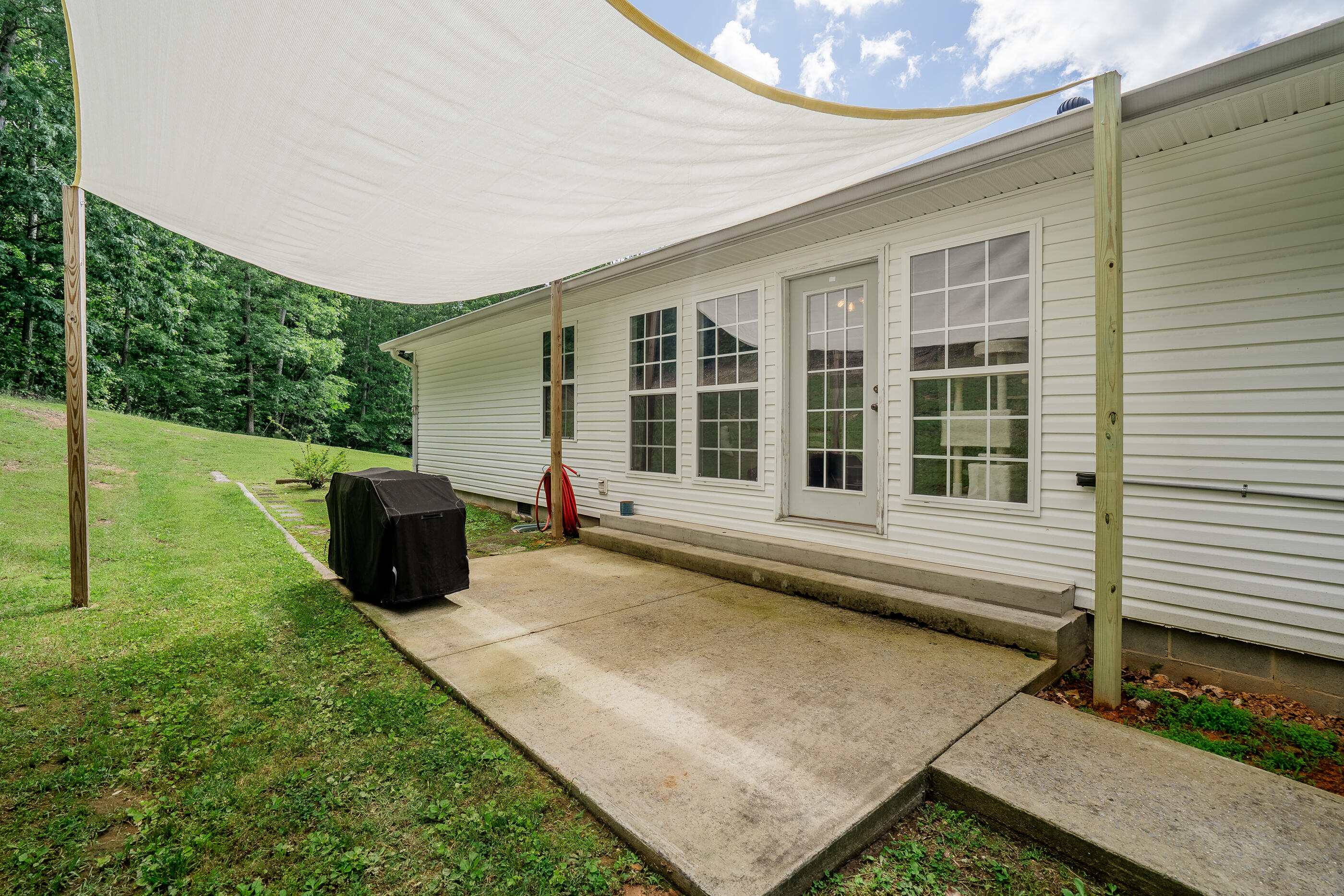 2163 Red Leaf Lane, Soddy Daisy, Tennessee image 45