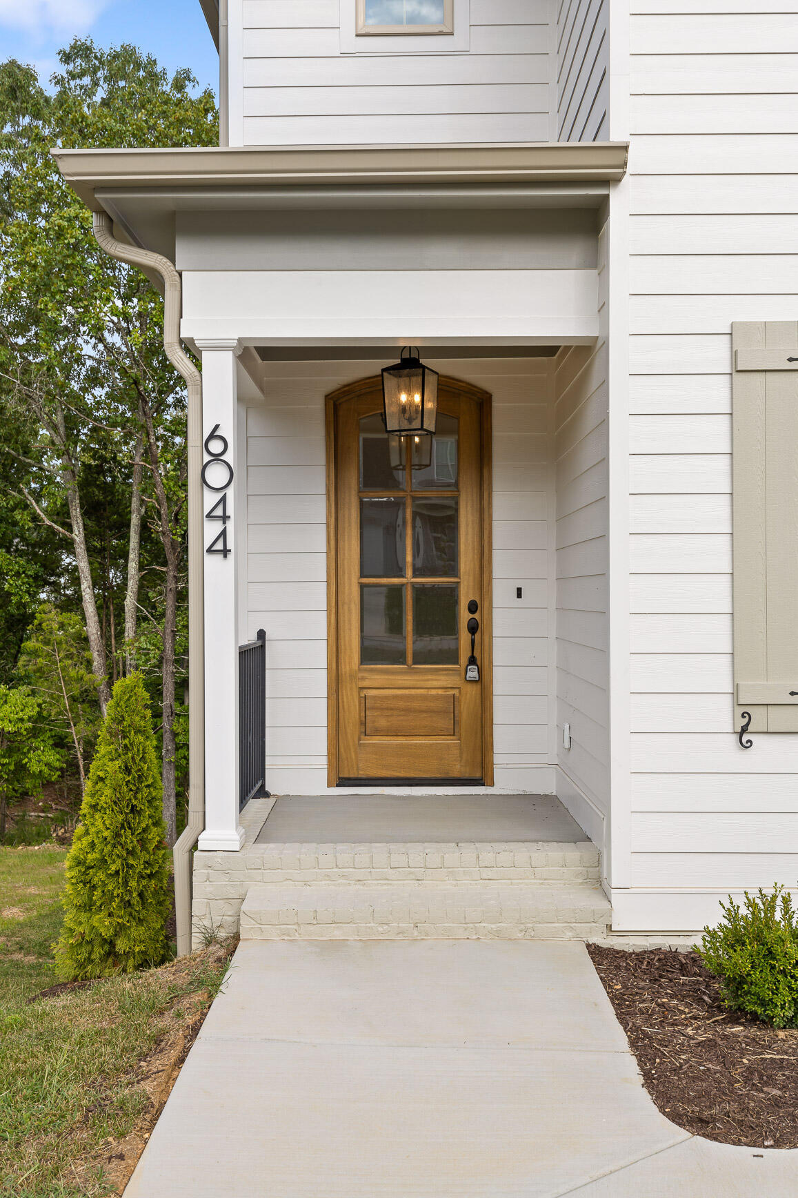6044 Cashmere Lane, Harrison, Tennessee image 3