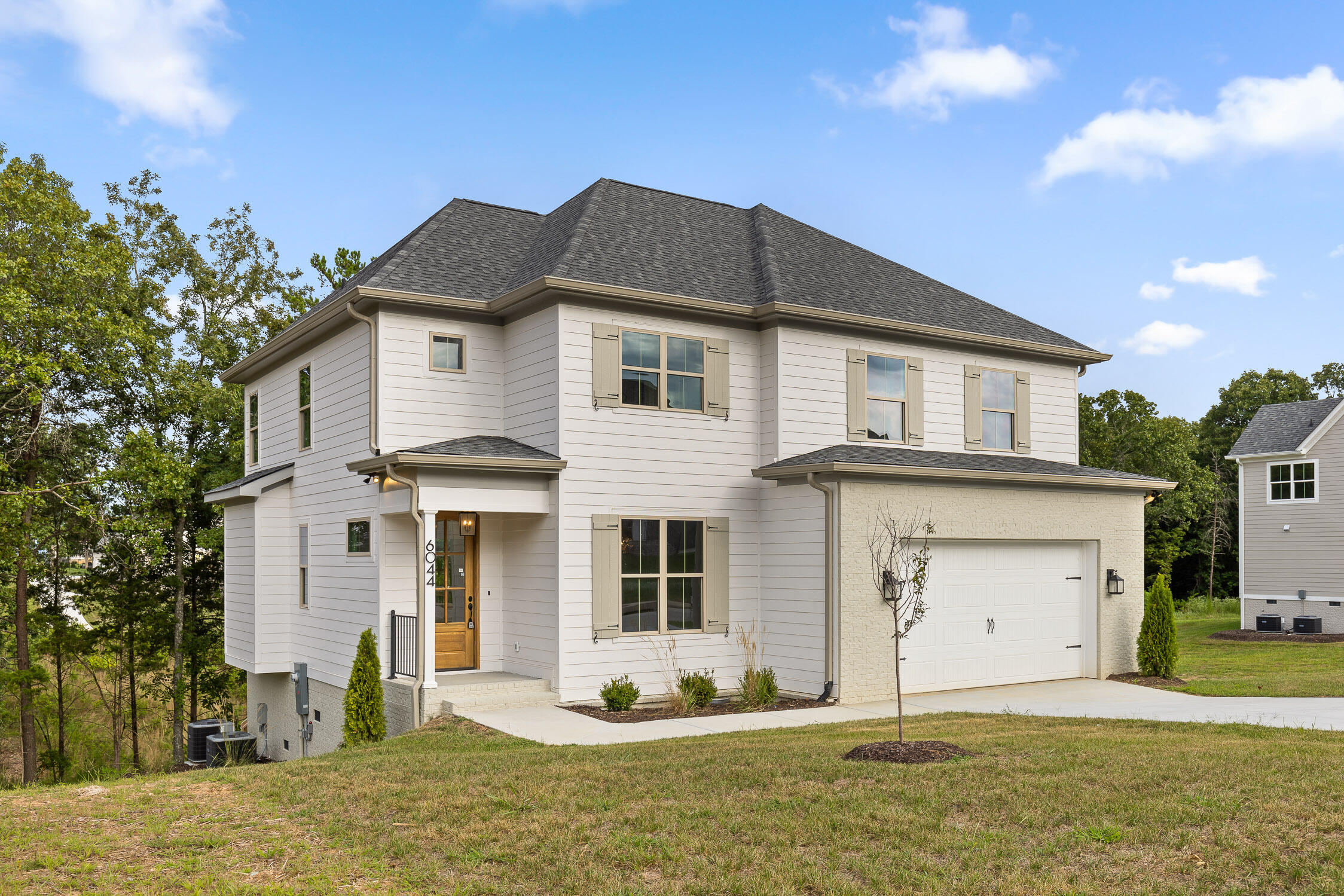 6044 Cashmere Lane, Harrison, Tennessee image 2